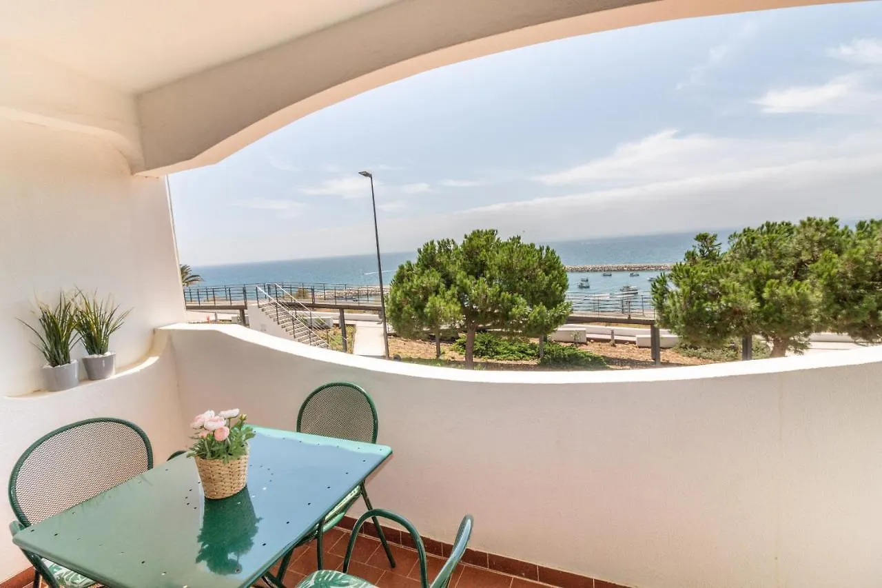 #103 Foxy V By Home Holidays Albufeira 0*,  Portugalsko